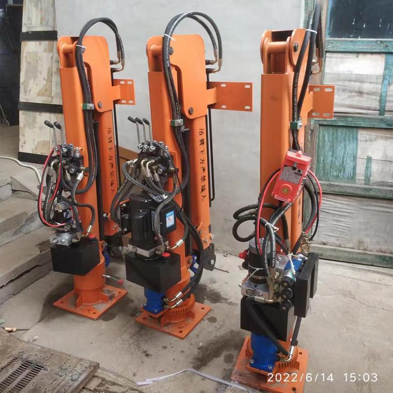 河北区重汽蓝牌随车吊 3.2吨 国六动力强 液压驱动 农用自卸起重机